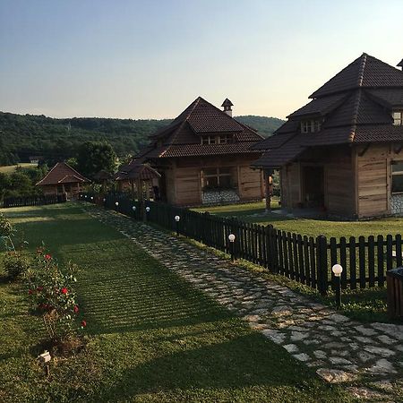 Nacionalna Kuca Bajo Mackat Villa Екстериор снимка