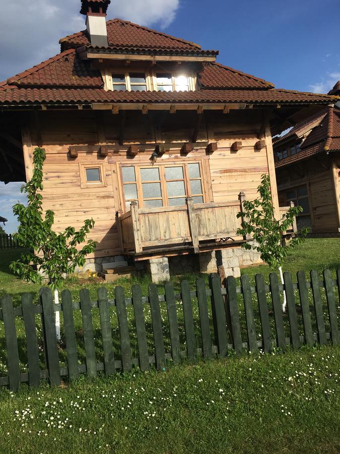 Nacionalna Kuca Bajo Mackat Villa Екстериор снимка